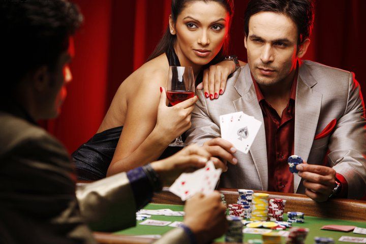 g8g8 mobile app interface showing slot games on Android and iOS devices